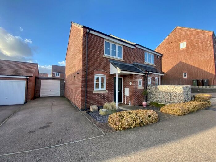2 Bedroom House To Rent In Tuffley Close, Birstall, LE4