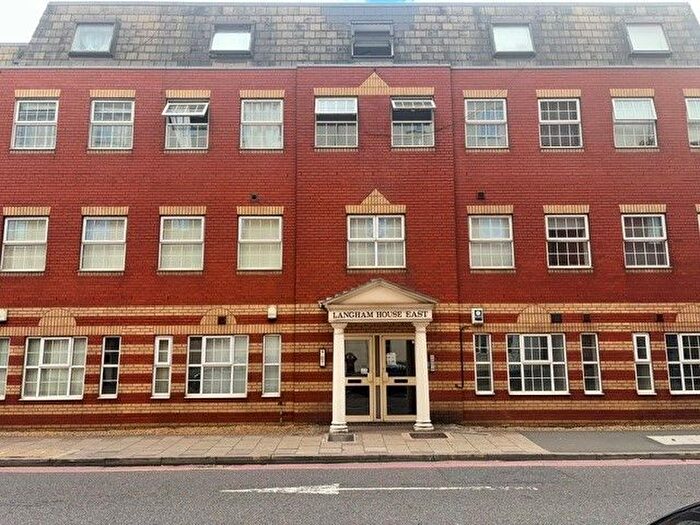 2 Bedroom Flat To Rent In Flat, Langham House, Mill Street, Luton, LU1