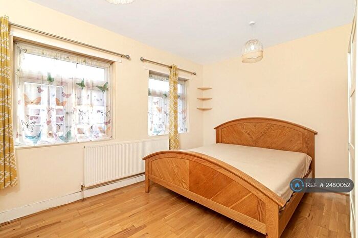 3 Bedroom Terraced House To Rent In Inglehurst Gardens, Ilford, IG4