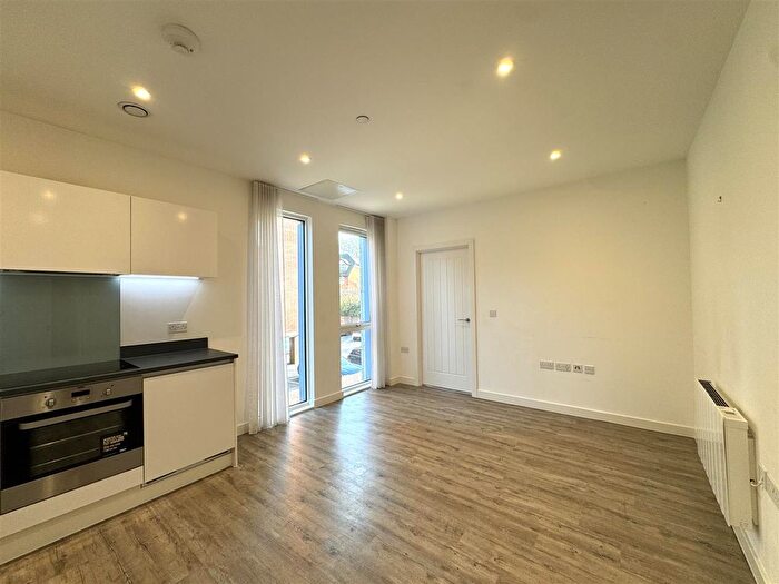 1 Bedroom Flat To Rent In Kings Road, Reading, RG1