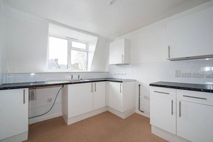 2 Bedroom Flat For Sale In Lady Somerset Road, Tufnell Park, London, NW5