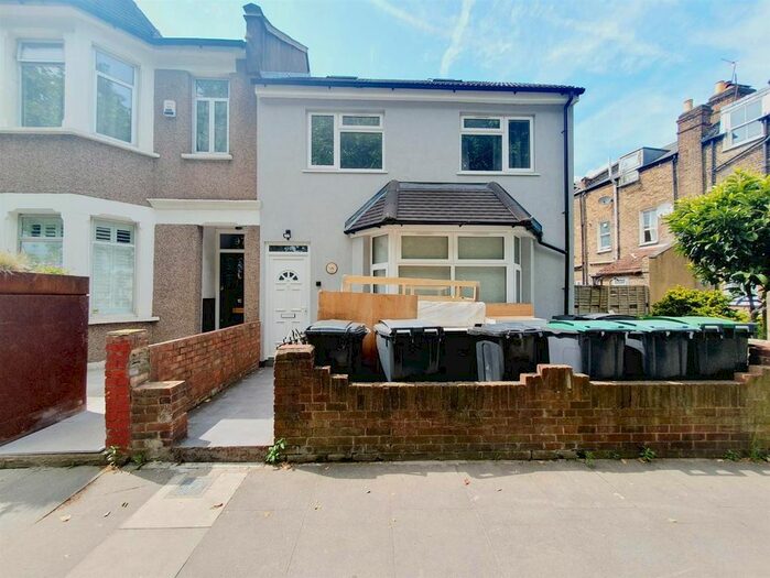 8 Bedroom Property To Rent In Black Boy Lane, London, N15