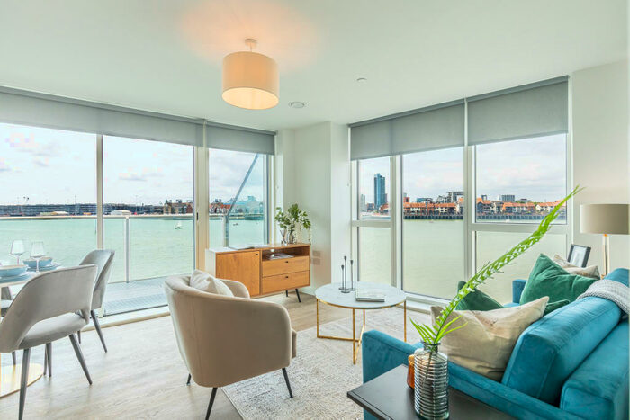 2 Bedroom Apartment To Rent In Vantage Tower, Centenary Plaza, SO19