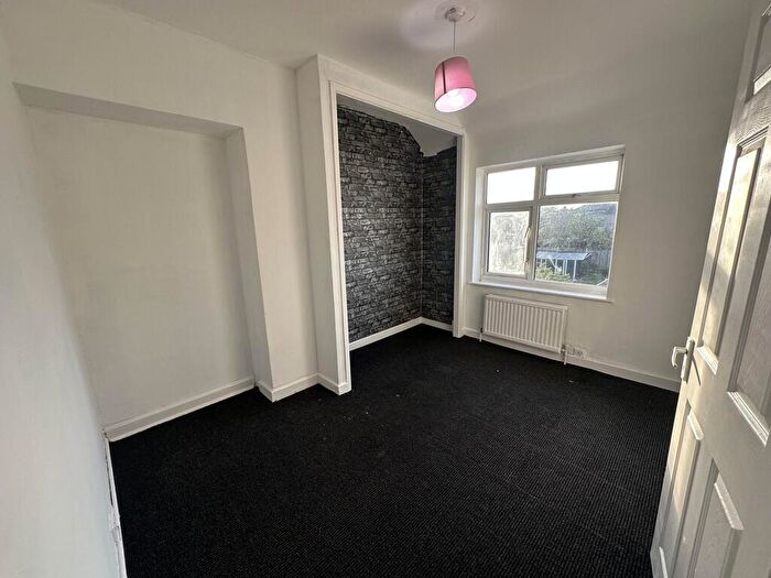 3 Bedroom Terraced House To Rent In Ellerton Road Dagenham Esseex, RM9