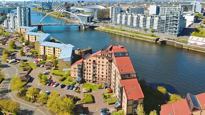 3 Bedroom Flat For Sale In Mavisbank Gardens, Glasgow, G51