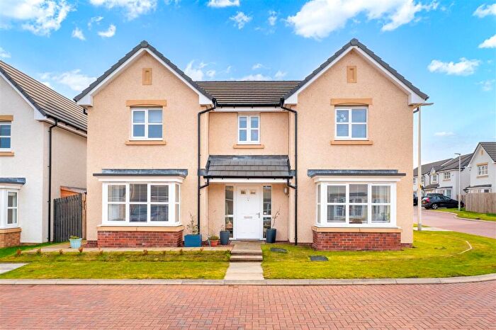 5 Bedroom Detached House For Sale In Brotherton Forest, Livingston, EH54