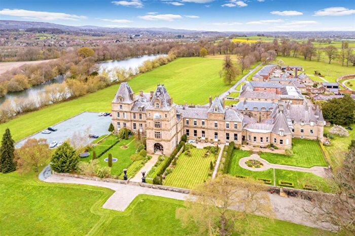 2 Bedroom House For Sale In Wynnstay Hall Estate, LL14