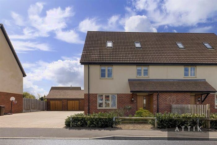 3 Bedroom Semi-Detached House For Sale In Colman Way, East Harling, Norwich, NR16