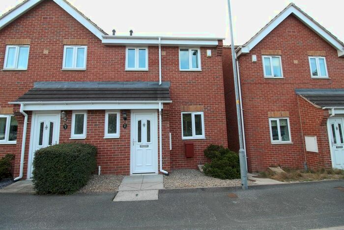 3 Bedroom Semi-Detached House To Rent In Milton Gardens, Featherstone, Pontefract, West Yorkshire, WF7