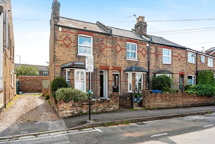 2 Bedroom End Of Terrace House To Rent In Oxford Road, Windsor, SL4