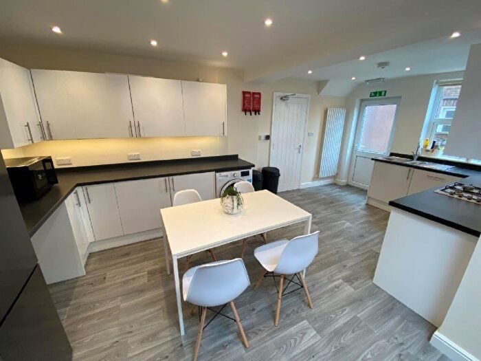 1 Bedroom House To Rent In Salisbury Street, Beeston, Nottingham, Nottinghamshire, NG9