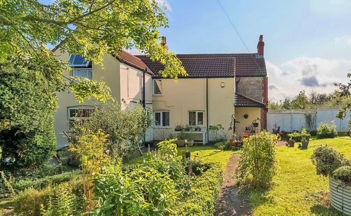 4 Bedroom Property For Sale In Oldbury Lane, Thornbury, Bristol, South Gloucestershire, BS35