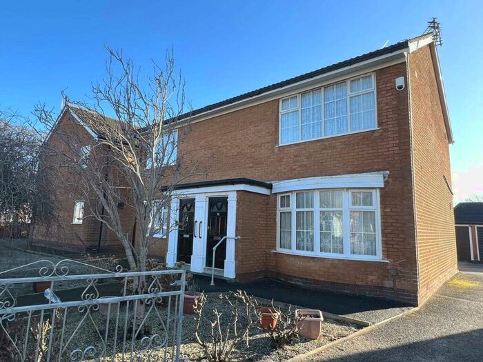 2 Bedroom Flat To Rent In Harrowside, Blackpool, FY4