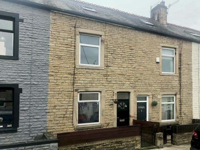 3 Bedroom Terraced House To Rent In Brockenhurst Street, Burnley, Lancashire, BB10