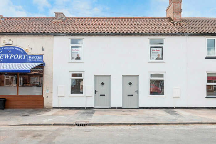 2 Bedroom Terraced House For Sale In Main Road, Newport, HU15