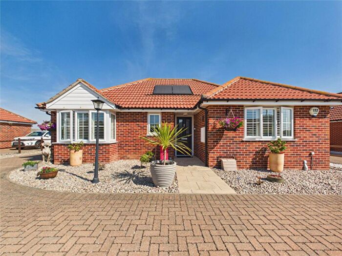 3 Bedroom Bungalow For Sale In Holland Road, Little Clacton, Clacton-on-Sea, Essex, CO16