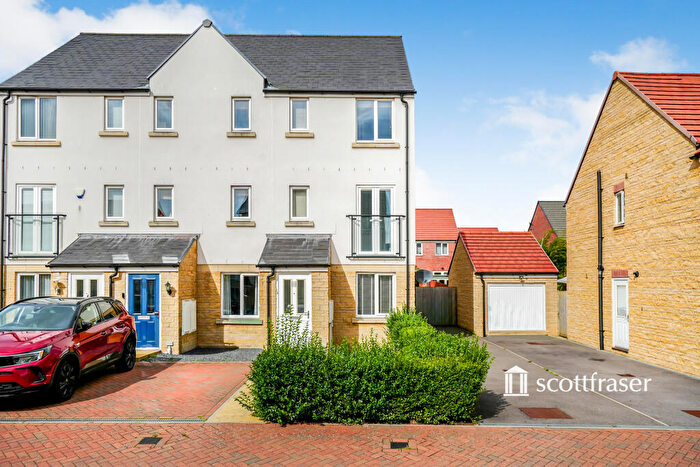3 Bedroom House To Rent In Rayson Lane, Witney, Oxfordshire, OX29