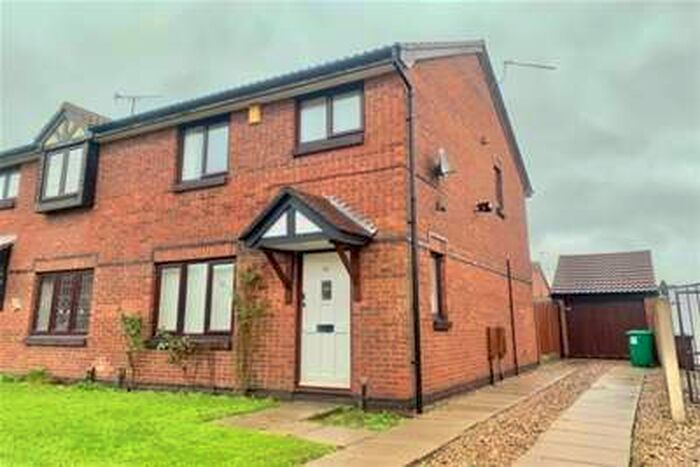 3 Bedroom Semi-Detached House To Rent In Callaway Close, Wollaton, NG8