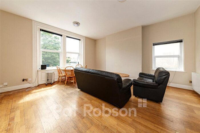 3 Bedroom Apartment To Rent In Jesmond Road, Jesmond, Newcastle Upon Tyne, NE2