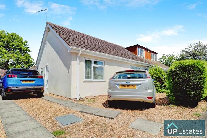 2 Bedroom Semi-Detached Bungalow To Rent In Kimberley Road, CV8
