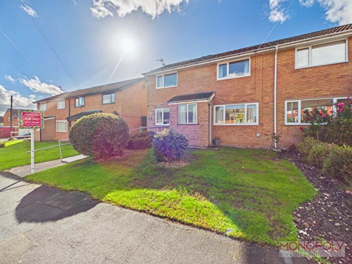 3 Bedroom Semi Detached House For Sale In Dee Avenue, Wrexham, LL12