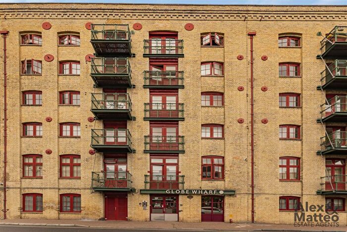1 Bedroom Flat For Sale In Globe Wharf, Rotherhithe Street, SE16
