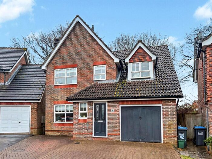4 Bedroom Detached House For Sale In The Oaks, Burgess Hill, RH15