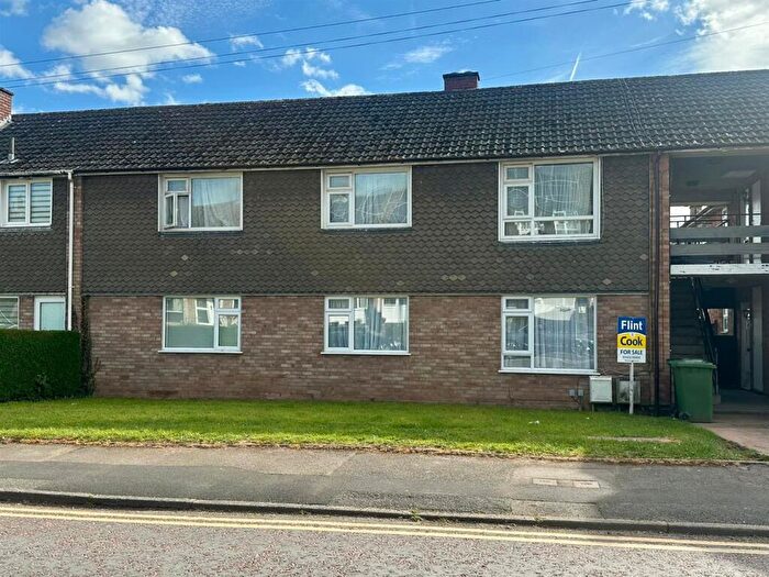 2 Bedroom Flat For Sale In Whittern Way, Hereford, HR1