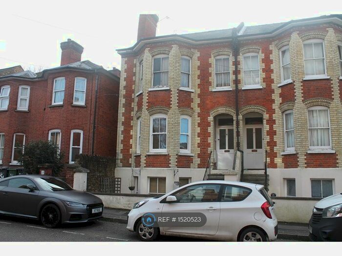 1 Bedroom Flat To Rent In Martyr Road, Guildford, GU1