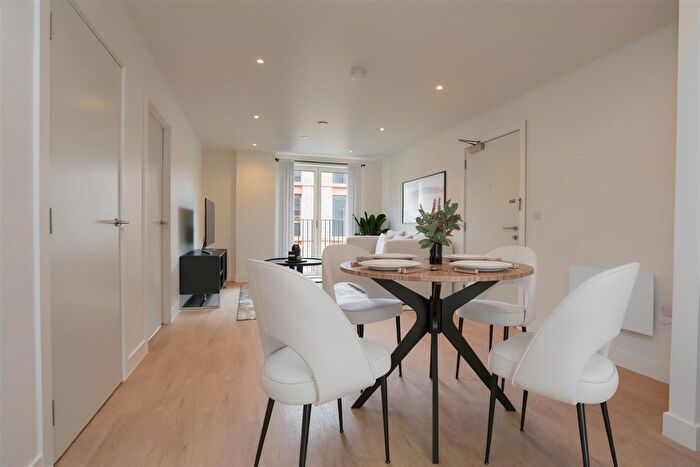 1 Bedroom Flat For Sale In Eliza Yard, Ancoats, M4