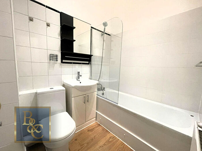 2 Bedroom Apartment To Rent In Kentish Town Road, Kentish Town, NW5