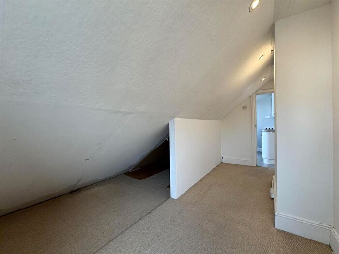 1 Bedroom Apartment To Rent In Osmond Road, Hove, BN3