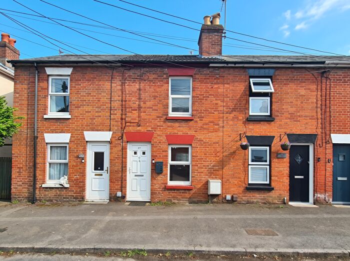 2 Bedroom Terraced House For Sale In Osborne Road, Totton, SO40