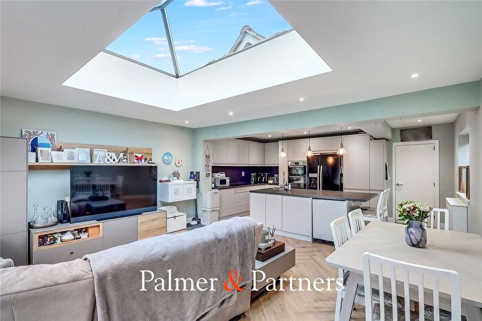 3 Bedroom Bungalow For Sale In Bruce Grove, Chelmsford, Essex, CM2