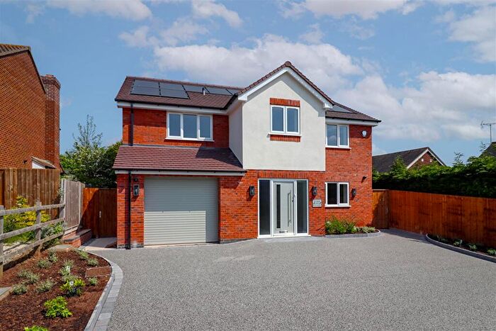 6 Bedroom Detached House For Sale In Mount Pleasant, Stockton, Southam, CV47