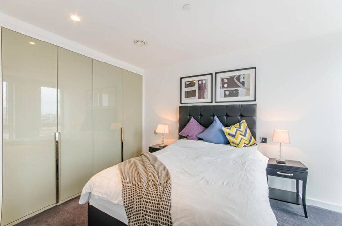 1 Bedroom Flat To Rent In Eagle Point, City, London, EC1V