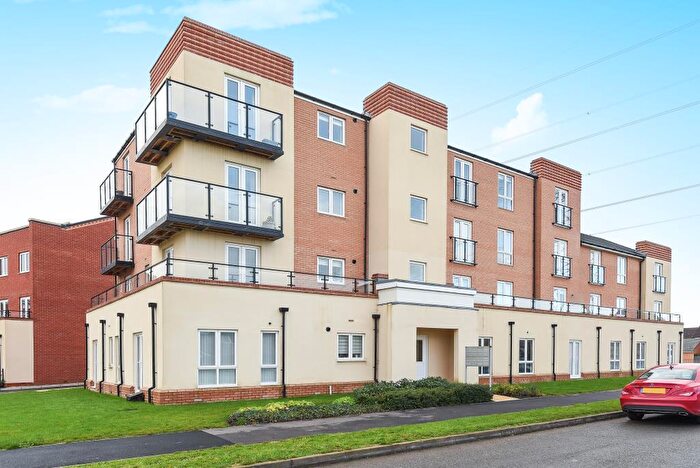 2 Bedroom Apartment To Rent In Berryfields, Aylesbury, HP18