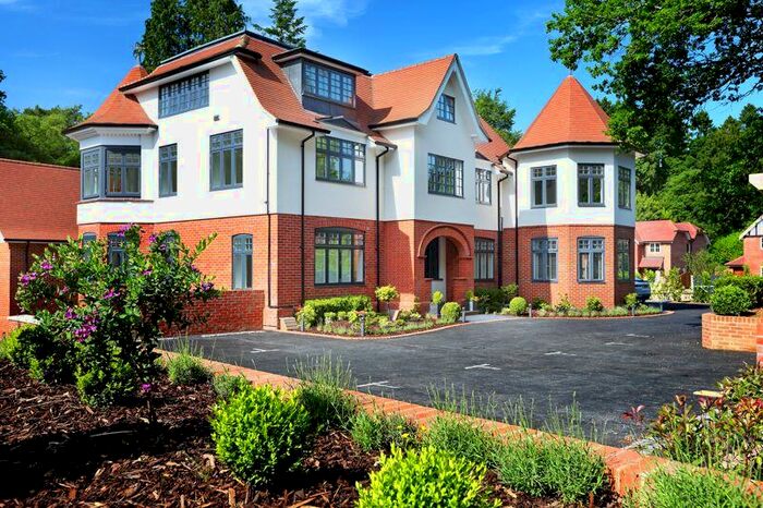 2 Bedroom Flat To Rent In Tower Road, Hindhead, GU26