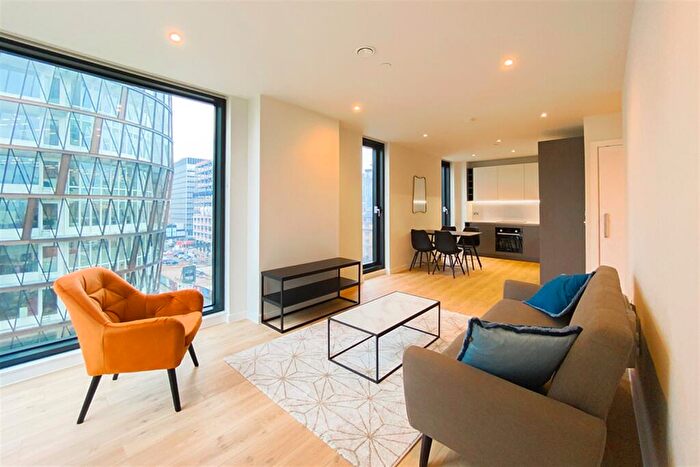 2 Bedroom Apartment To Rent In The Gate, Meadowside, M4