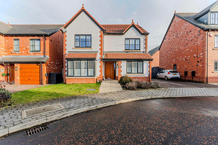 4 Bedroom Detached House For Sale In Holly Close, Holmes Chapel, CW4