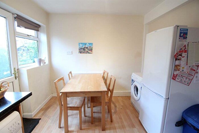 2 Bedroom End Of Terrace House To Rent In **£pppw Excluding Bills** Abbey Bridge, Lenton, NG7