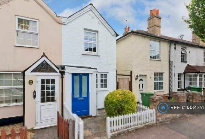 2 Bedroom Semi-Detached House To Rent In Lind Road, Sutton, SM1