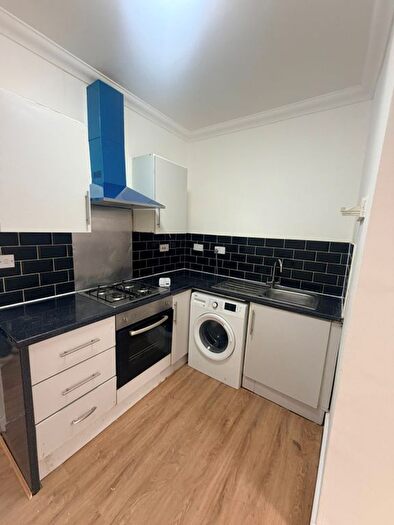 2 Bedroom Flat To Rent In Ilford, IG1