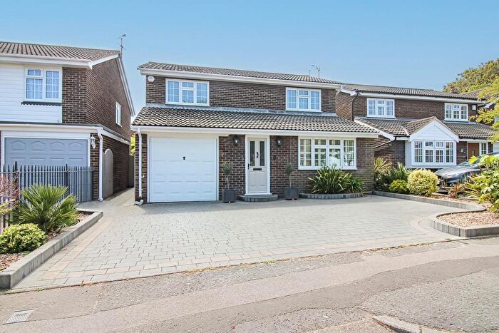4 Bedroom Detached House For Sale In Drewsteignton, Shoeburyness, SS3