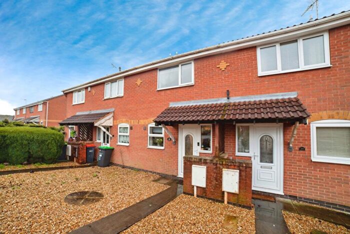 2 Bedroom Town House For Sale In Beechwood Grove, Sutton-in-Ashfield, Nottinghamshire, NG17