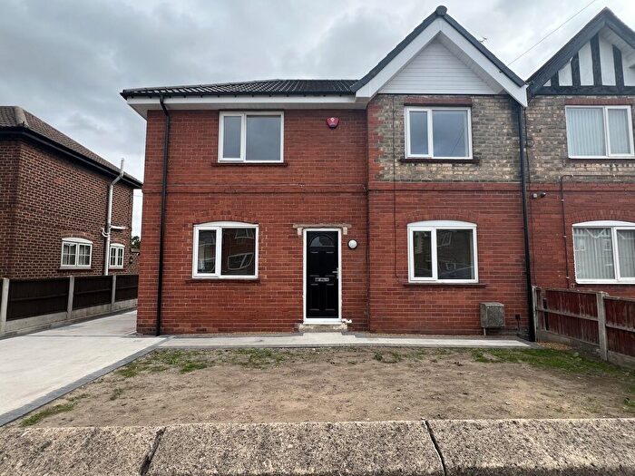 3 Bedroom Semi-Detached House To Rent In Droversdale Road, Bircotes, Doncaster, South Yorkshire, DN11