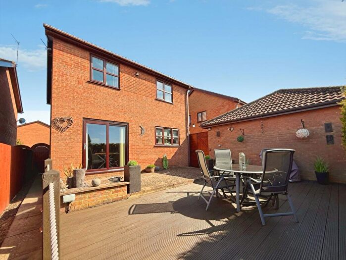 4 Bedroom Detached House For Sale In Priory Way, Lea, DN21