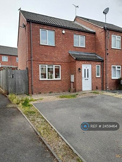 3 Bedroom Semi-Detached House To Rent In Valley Road, Nottingham, NG4