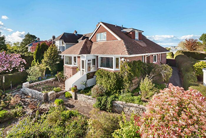 4 Bedroom Detached House For Sale In Coombeshead Road, Newton Abbot, TQ12