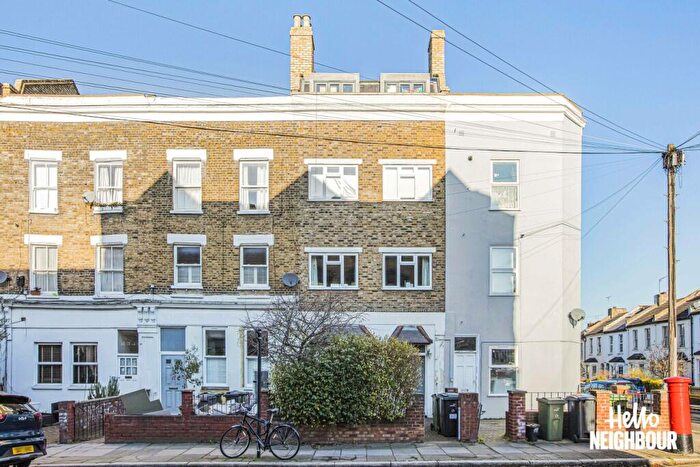 2 Bedroom Apartment To Rent In Kemerton Road, London, SE5